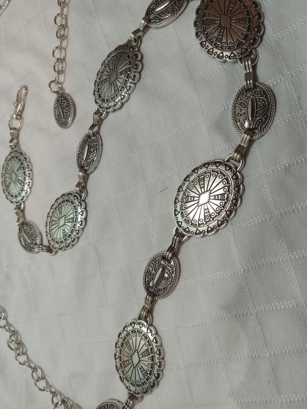 Pretty metal belt with high quality chain & boho or western charms/silver color